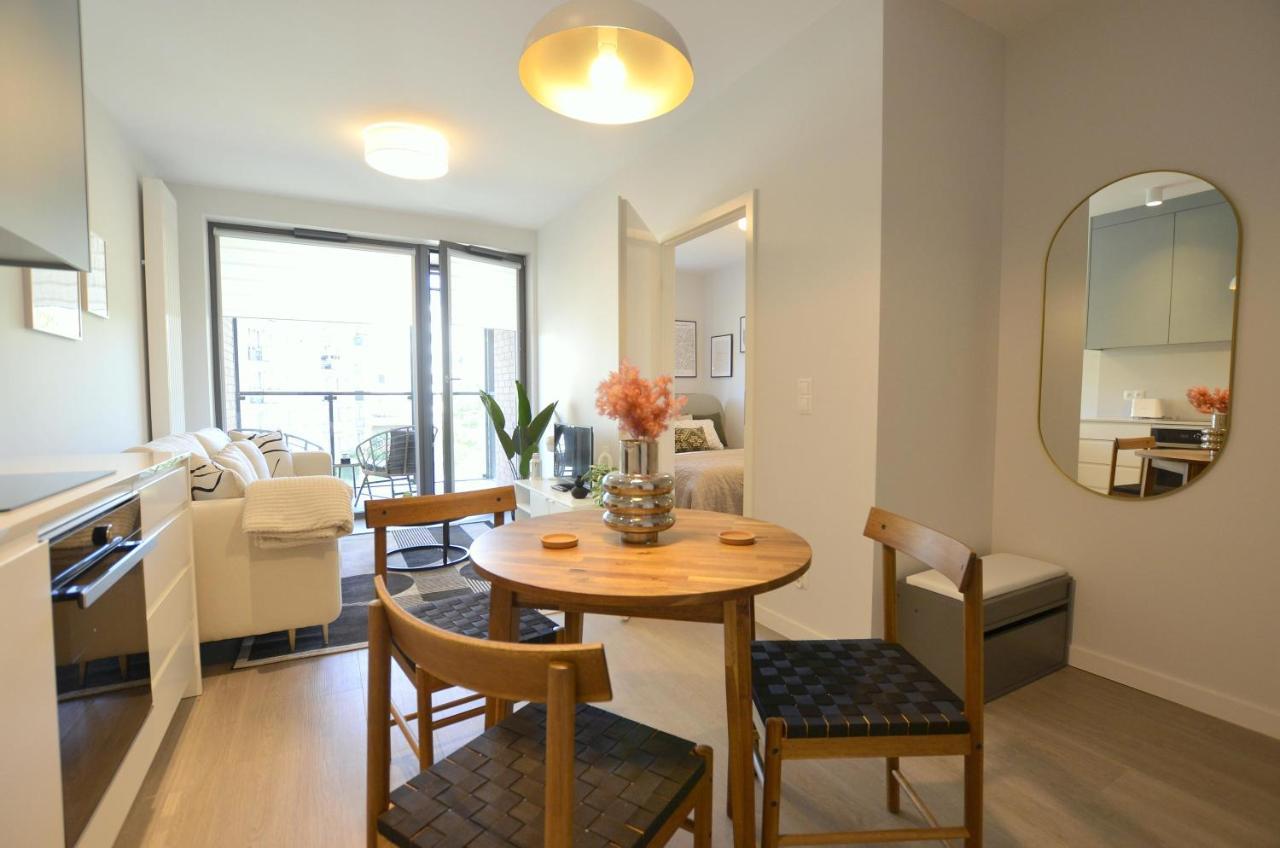 Green Estate Old Town Apartment, Private Parking, Balcony グダニスク エクステリア 写真