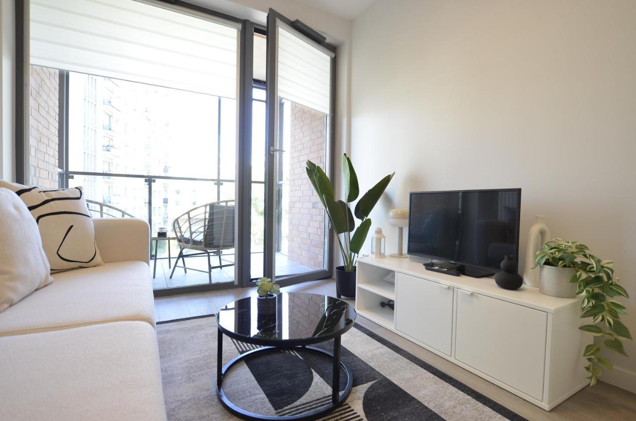 Green Estate Old Town Apartment, Private Parking, Balcony グダニスク エクステリア 写真